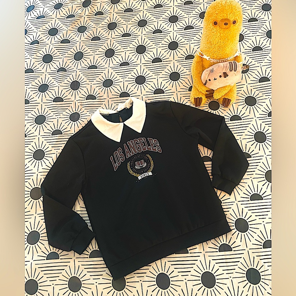 Adorable and Classic Girl’s Collared Logo Sweatshirt (Sz 10/11 Final Priced)